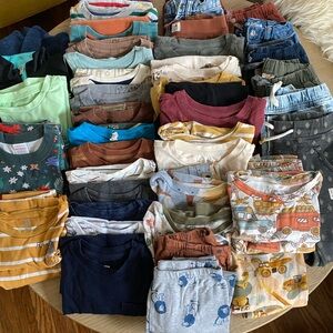 Large lot of 5T clothing—all seasons!